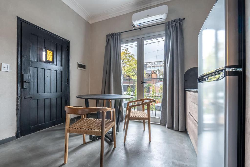 MOT Rentals River Plate Lux Lofts 11 pax - 100m to Stadium - 5