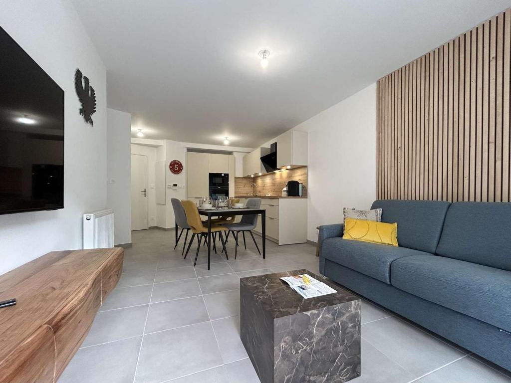 Appartement neuf et spacieux - 4 pers. - FR-1-330C-166 - 2