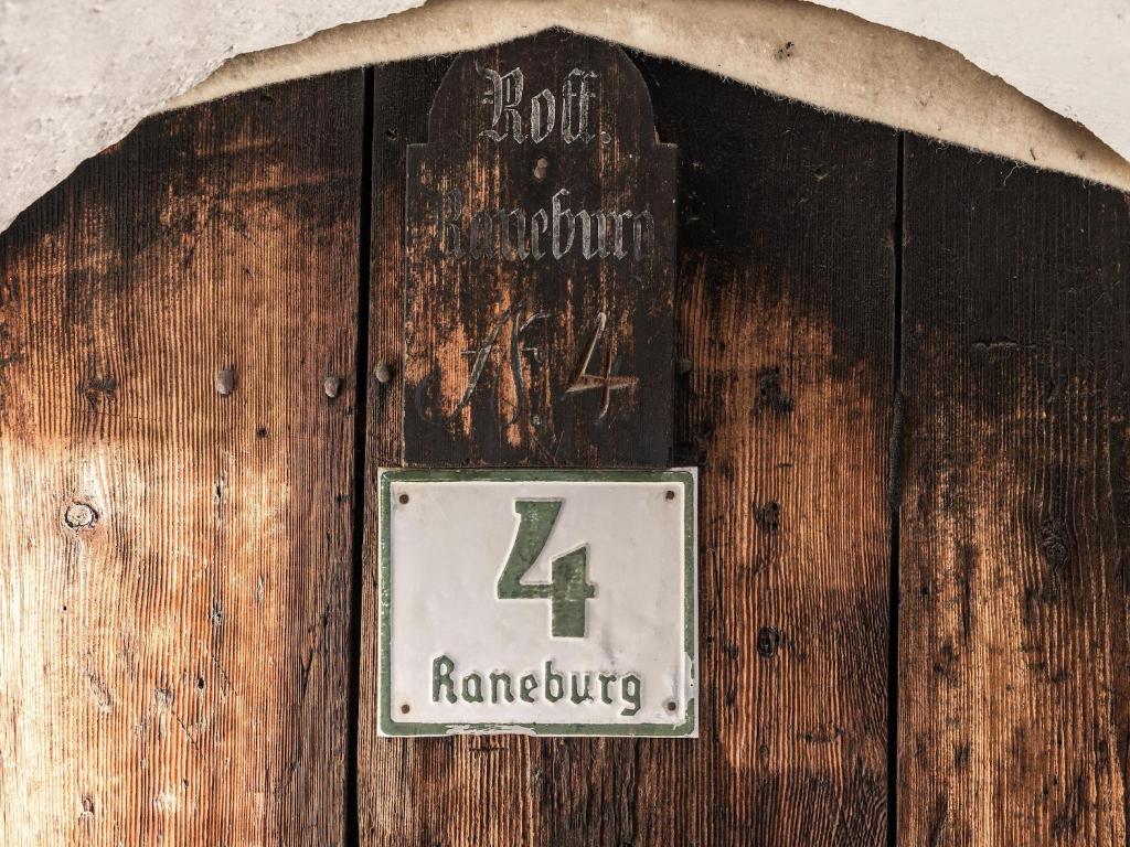 historic Chalet Raneburg - 5