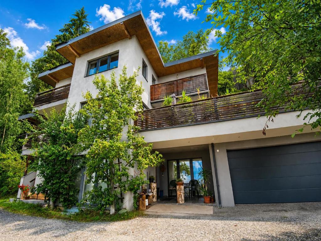 Apartment in Aschau near Ski Lift Kaltenbach - 1