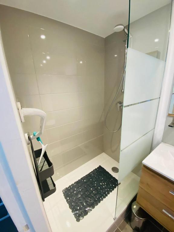 Studio 18 m² Bormes-les-Mimosas - Piscine - 5