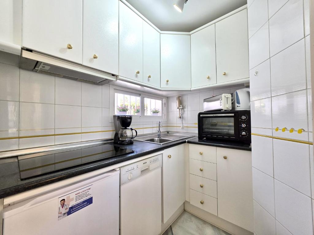SR Cartuja 22 2BDR with sea view in Mijas Costa - 5