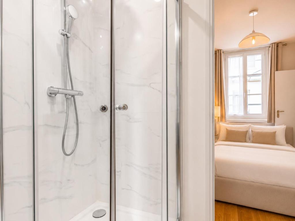 NEW Stylish 4 stars Apt, 12 Min Walk to Le Marais - 5