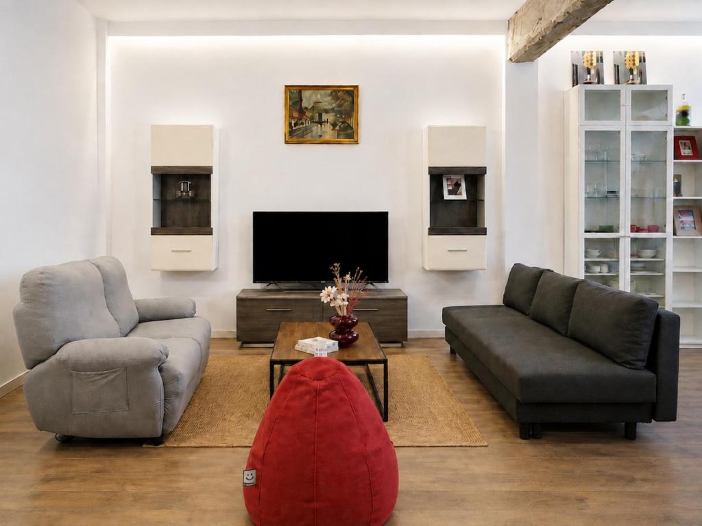 Cozy and spacious flat in the heart of Russafa - 1