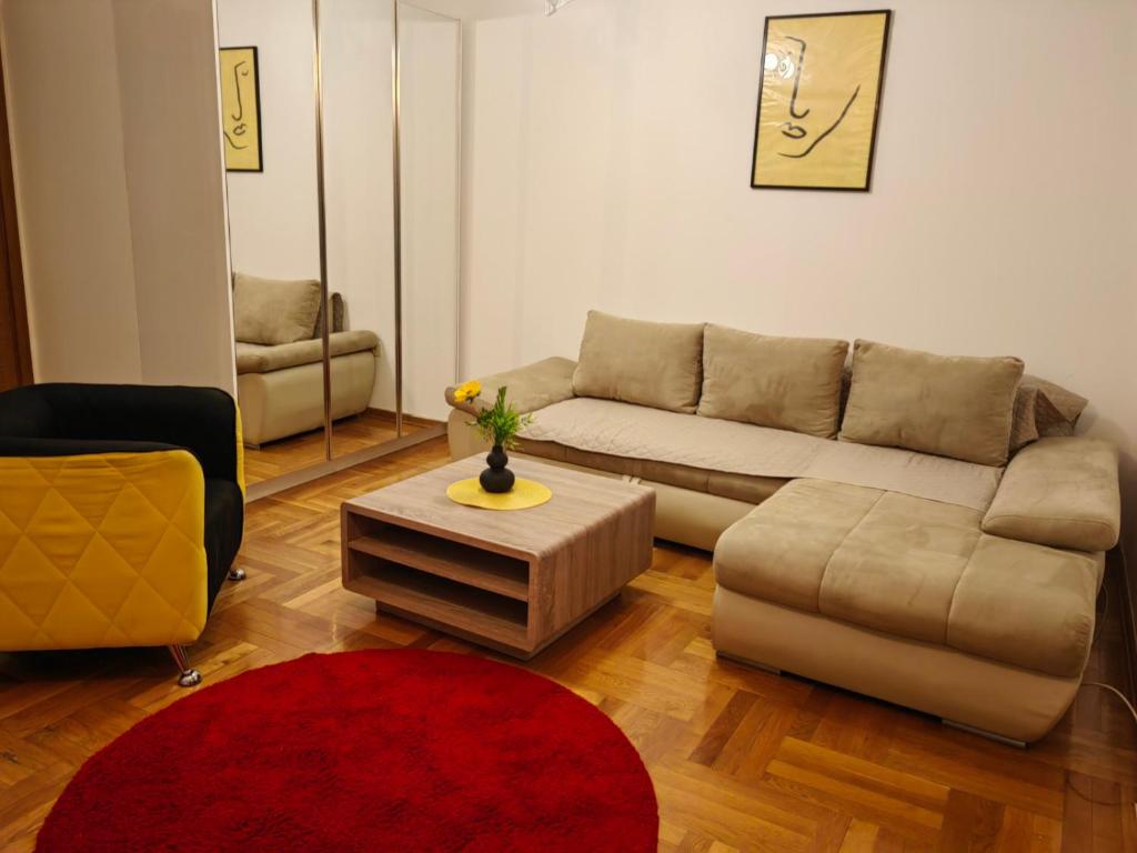 The Yellow Chair Studio Podgorica - 3
