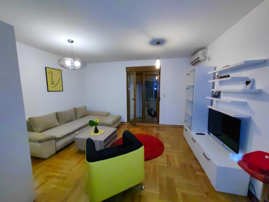 The Yellow Chair Studio Podgorica - 4