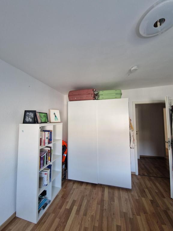 Cozy Room in a Shared Flat just for LADIES - 4