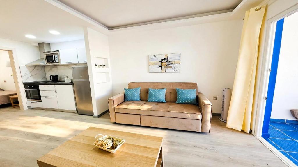 Apartment Bellissima with pool and Wi-Fi, 200m from the sea in Puerto del Carmen - 5