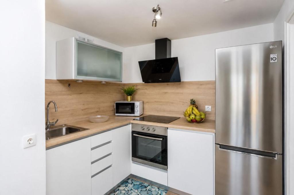 GuestReady - Stylish Retreat Steps from the Beach - 4