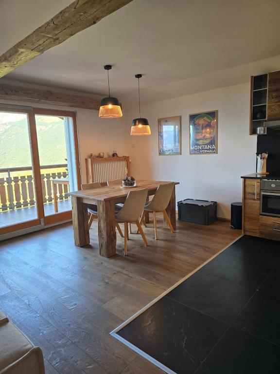 Appart chalet vieux bois, vue Alpes, Crans-Montana - 3