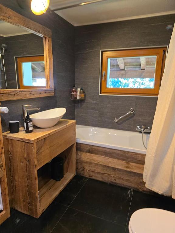 Appart chalet vieux bois, vue Alpes, Crans-Montana - 5