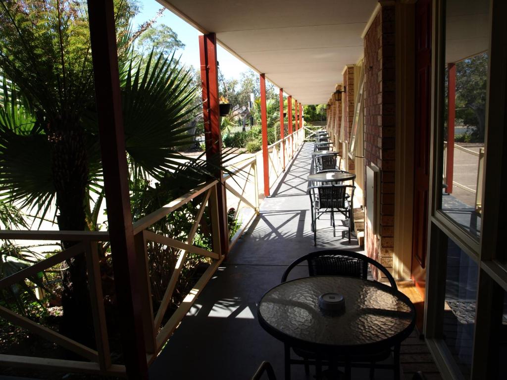 Old Coach Motor Inn photo