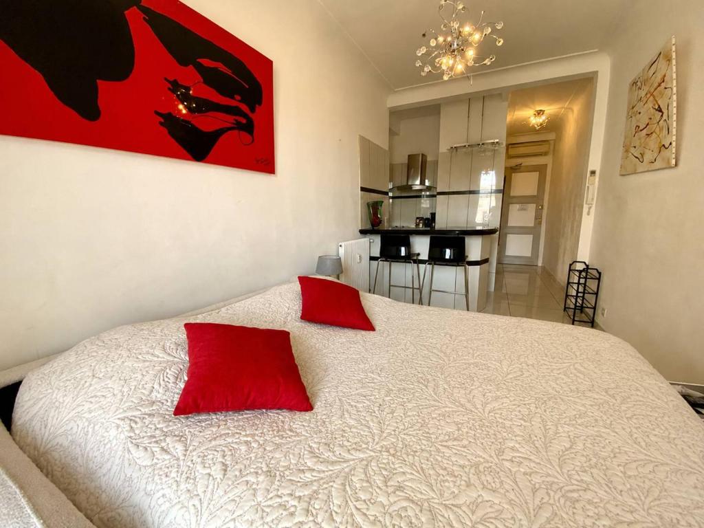 536 Cannes La Croisette - Studio au calme coté jardin - 2