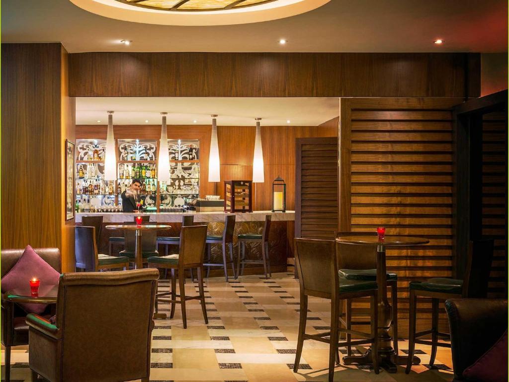 Bar/lounge