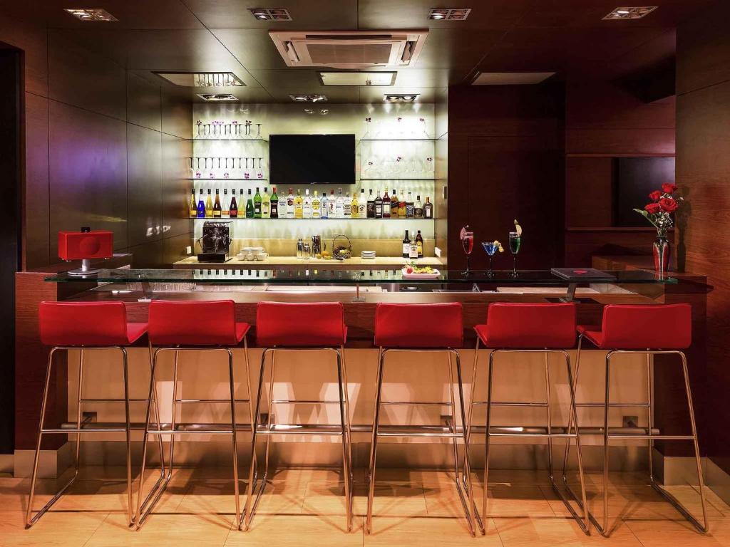 Bar/lounge