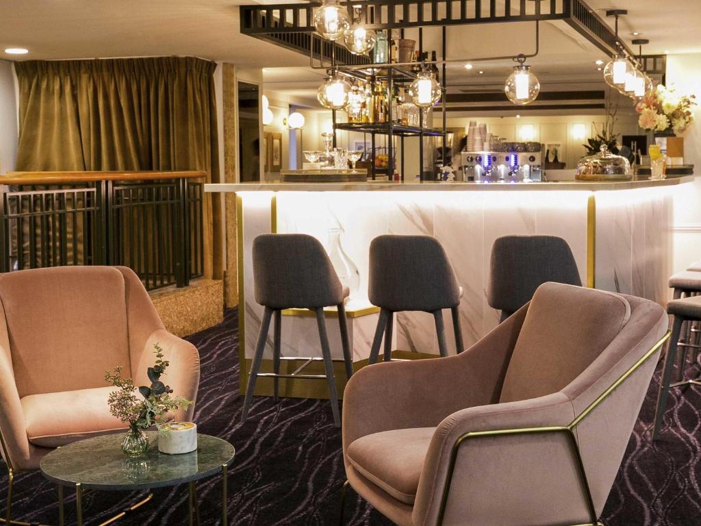 Bar/lounge