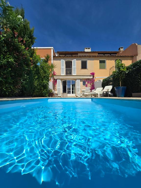 Villa Nieva, maison de pêcheur avec piscine privée et son bateau - 1
