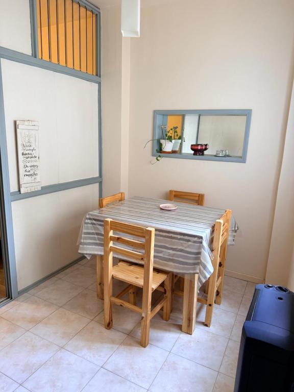 Departamento cerca centros de salud - 4