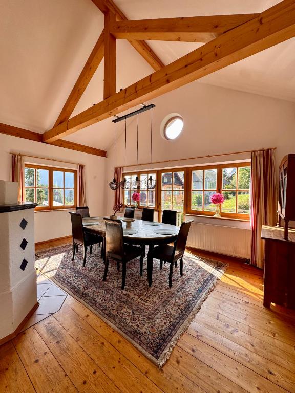LIVA LIVING, Große Ferienwohnung mit 3 Schlafzimmern und traumhaften Ausblick - 4