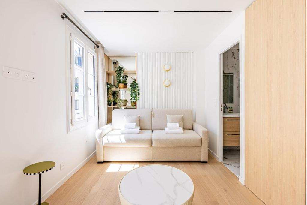 New Renovated Studio Invalides EiffelTower Paris 7 - 3