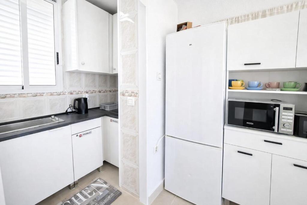 Two-room apartment with terrace, parking and pool - 5