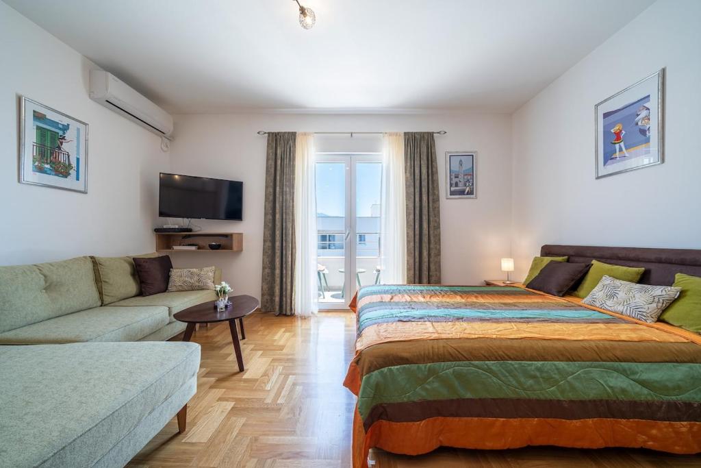 Budva Center, 5 Min to Sea - 3