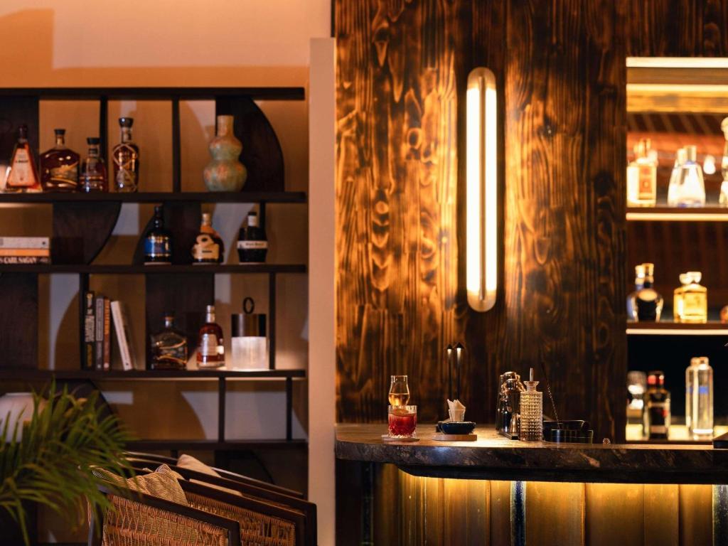 Bar/lounge