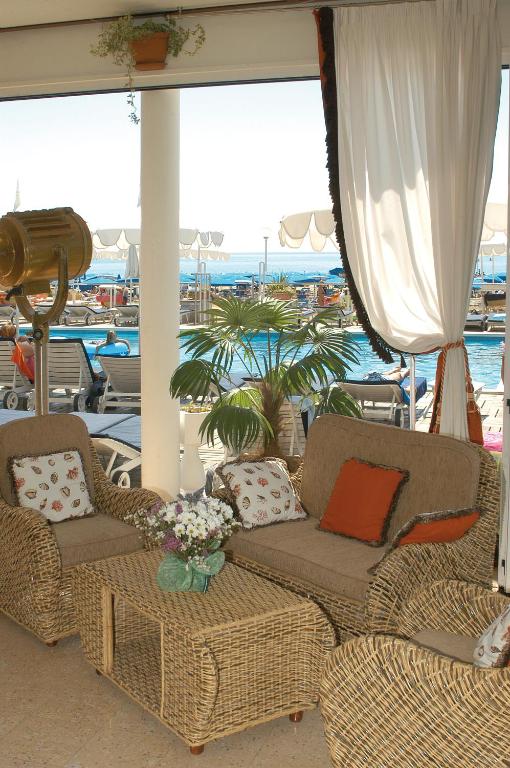 Hotel Beny — Basen in Jesolo, Wenecja Euganejska