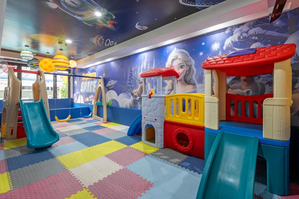 Kid’s club