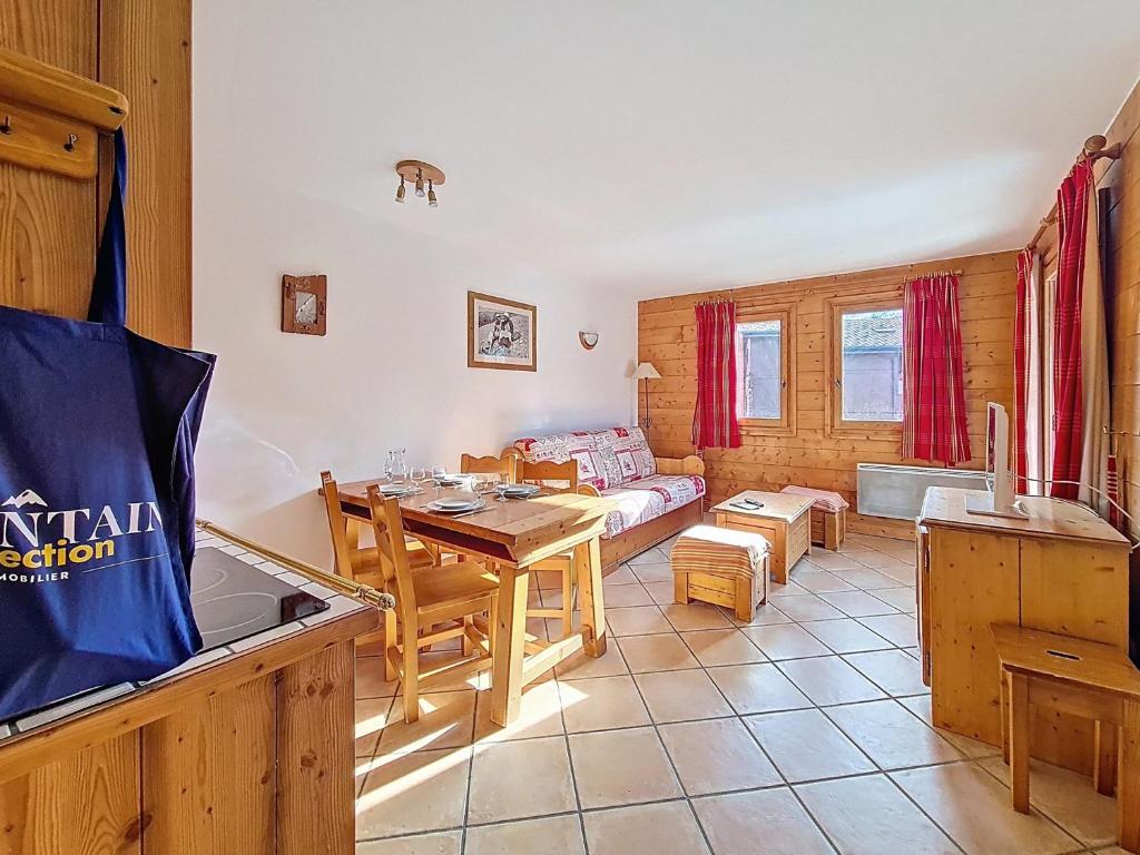 Spacieux 3P avec Balcon et Piscine proche des Pistes - FR-1-344-1253 - 2