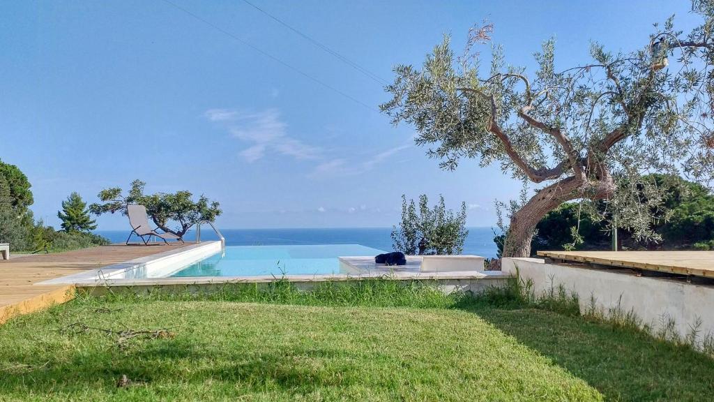 Villa with infinity pool over the Tyrrhenian Sea - 3