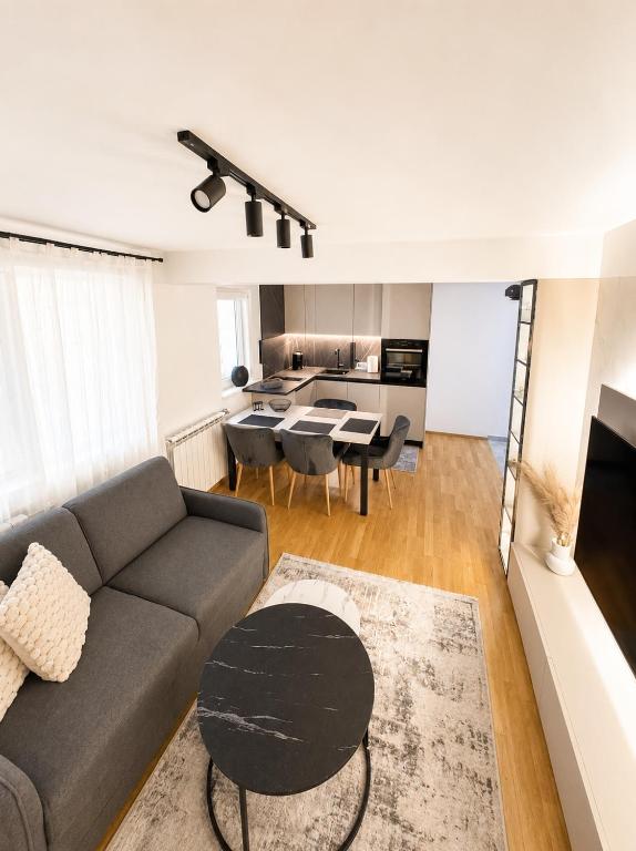 Luxury Prime Apartments with Parking - 4