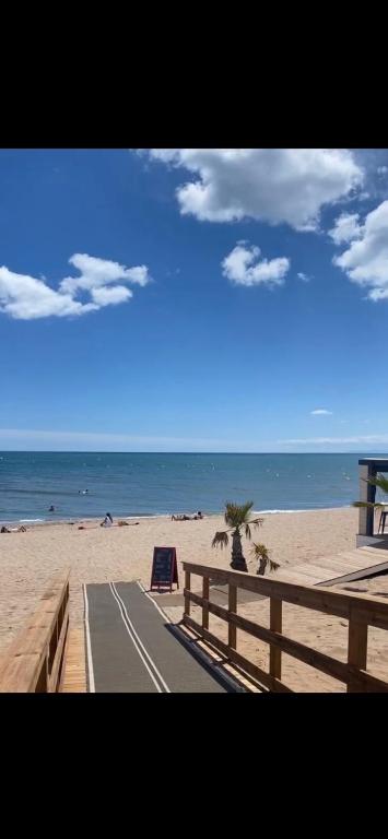 Le Ces-Spacieuse maison - Wifi Jardin - Parking gratuit - 15min des plages - 5