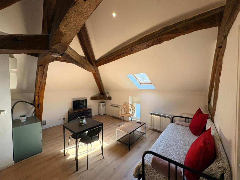 La Forêt , ideal for a couple or a stay - 2