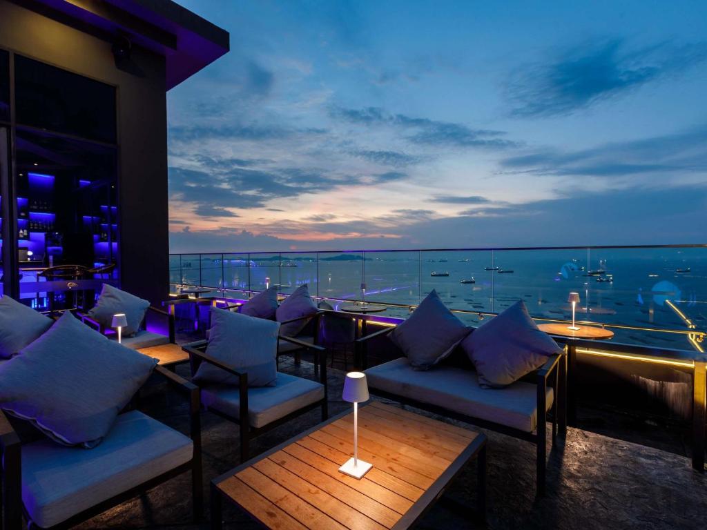 Bar/lounge