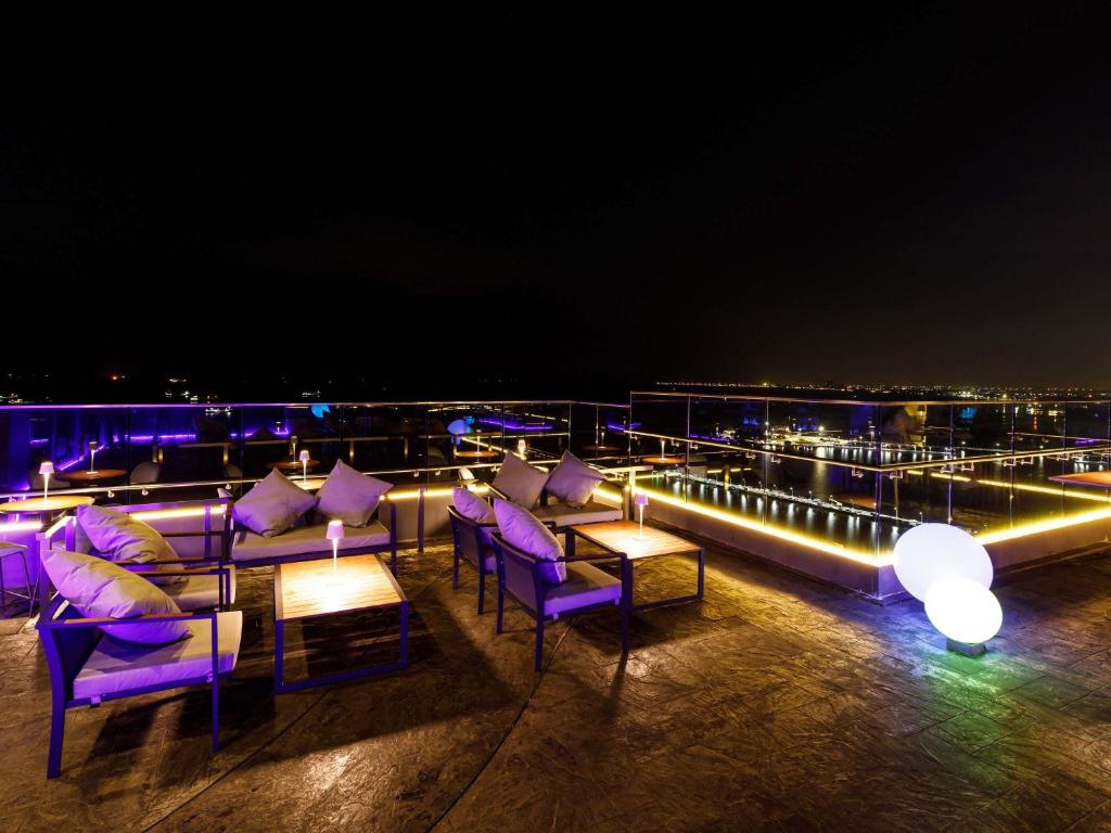 Bar/lounge