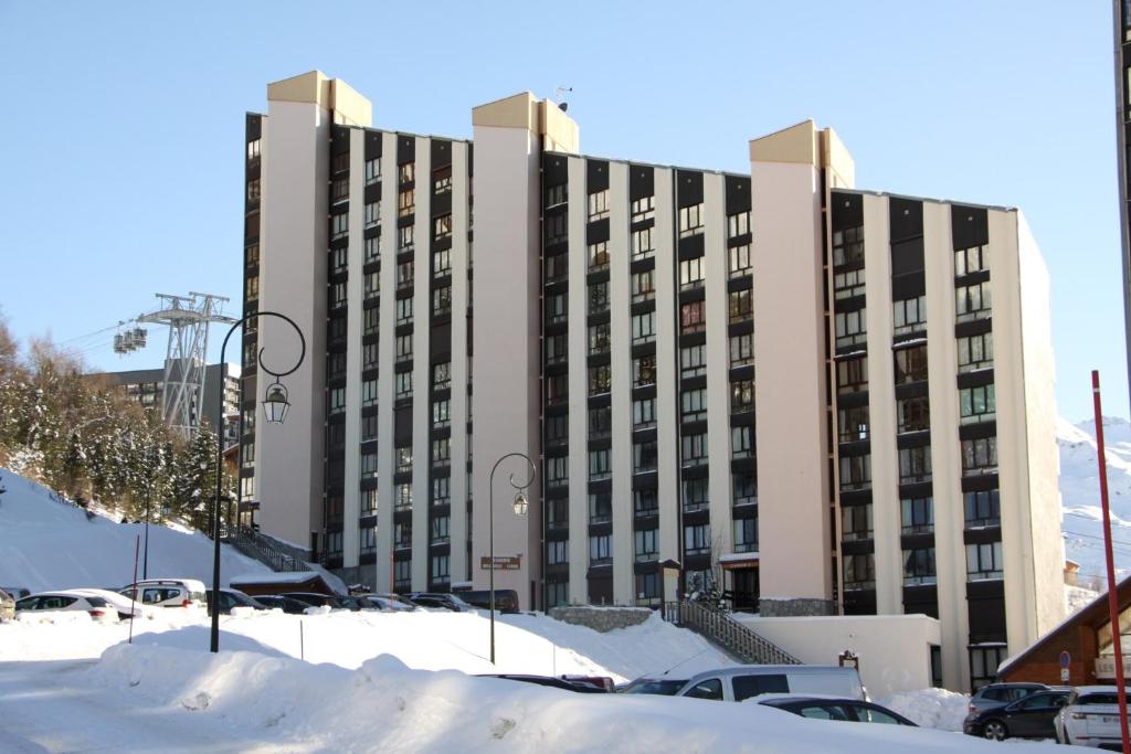 Résidence Caron - Studio moderne et lumineux · Départ et retour skis aux pieds · Balcon MAE-3314 - 3