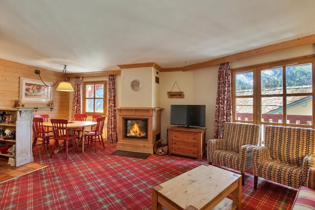 ARC 1950, Appartement 2 chambres, Duplex, Cheminée, 6 pers, Sauna, Hammam, Jacuzzi, Salle de fitness, Piscine intérieure chauffée, Départ et retour skis aux pieds - 4