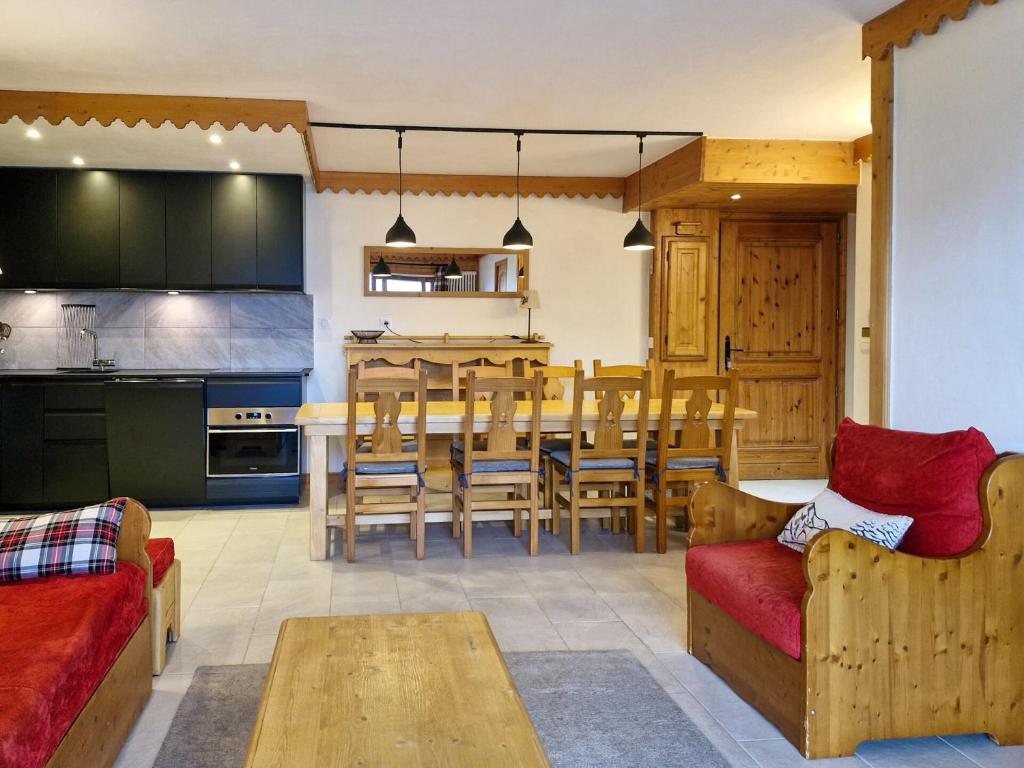 Résidence Roselend - Grand 4 pièces offrant de belles surfaces situé dans une résidence au village du chantel ,proche des pistes et avec piscine MAE-8204 - 5
