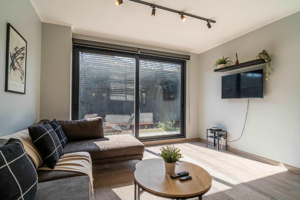 HOM I Parking I Wifi I Barrio Italia SmartTv Ciudad I FB 8 0 1 - 2