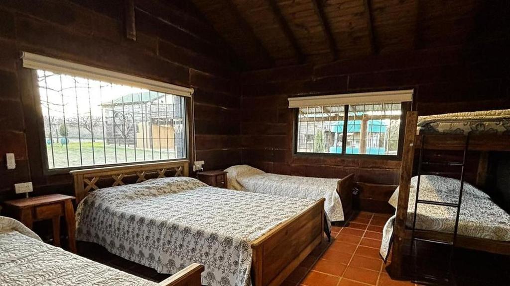 Cabin for 8, 500m from Lago Los Molinos - 5