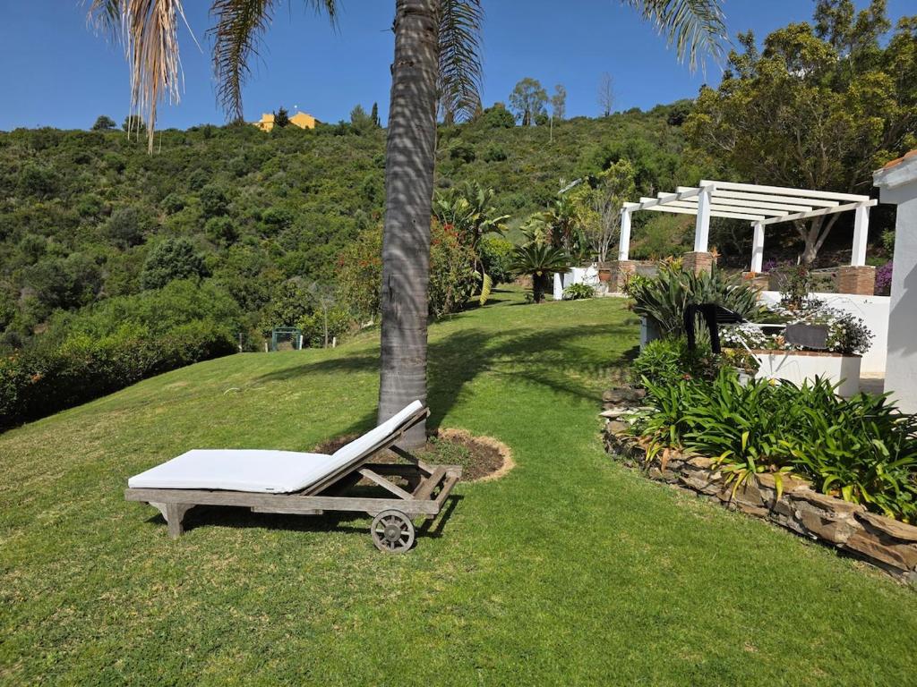 Villa Harmonie Luxury Retreat with Pool - 4