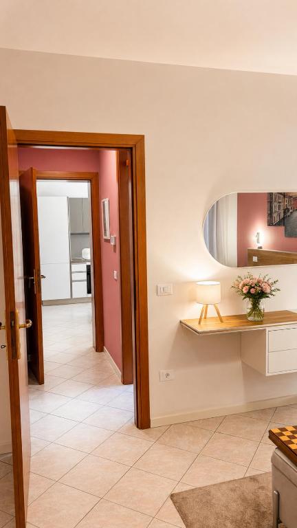 Enzo's Venice Home - Art, Relax & Parking - 5