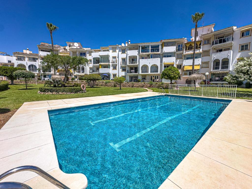 Erisa Beach Carihuela - 4