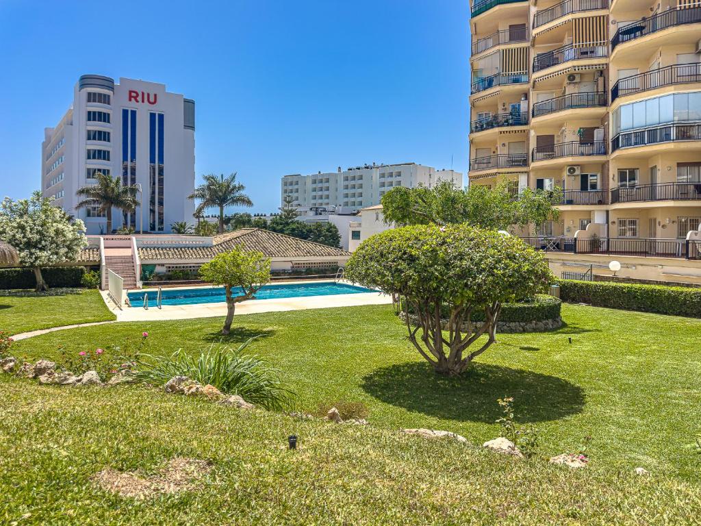 Erisa Beach Carihuela - 3