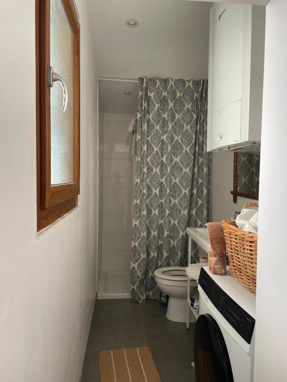 Cozy room in a townhouse with garden - 4