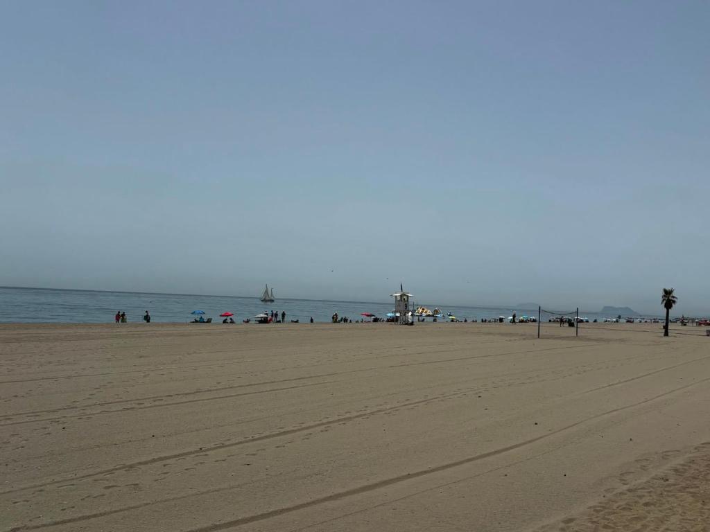 The Palm Retreat-Rooftop-Pool-Beach - 4