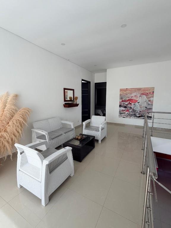 Casa campestre condominio Lagos del peñón - 4