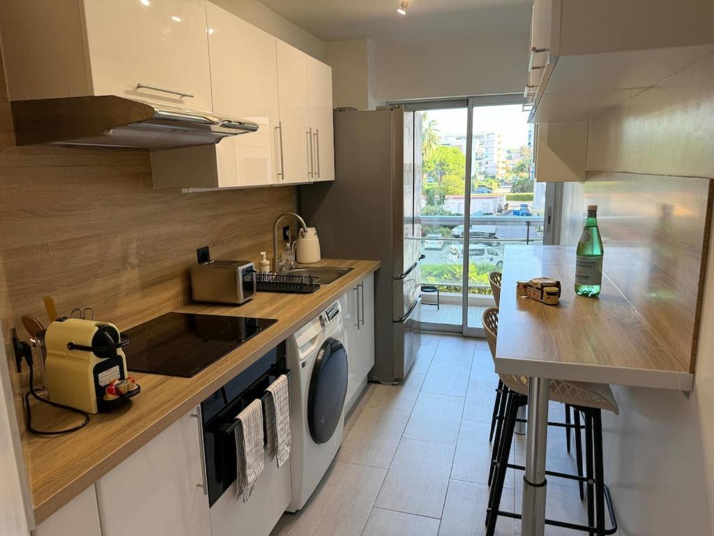 Cagnes Plage - Appartement 52 m2 avec balcon vue mer - 2