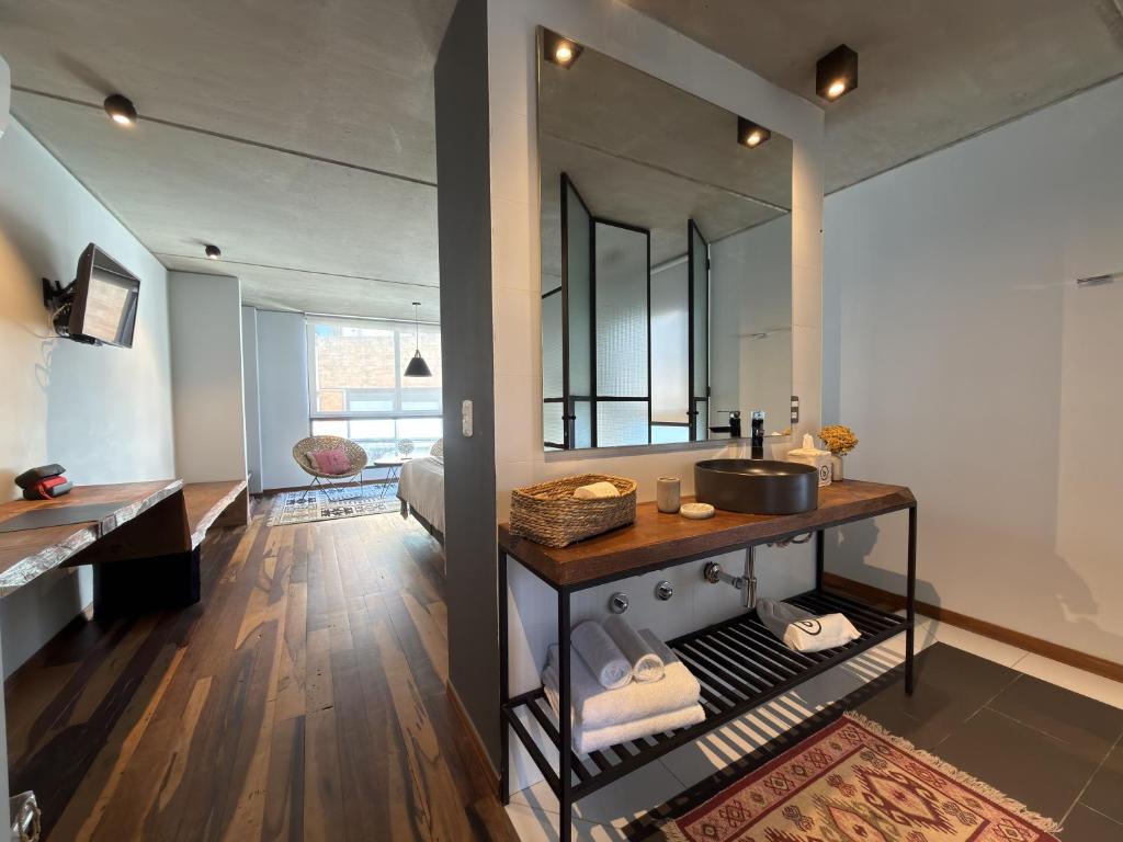 Be House - King Room - Free Parking - SPA Access - 4